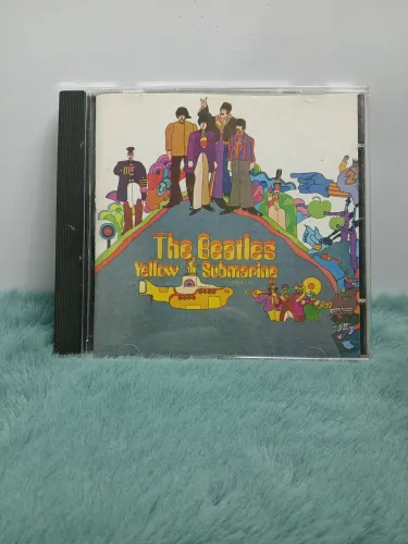 CD The Beatles - Yellow Submarine - 1 edição brasil - com livreto.