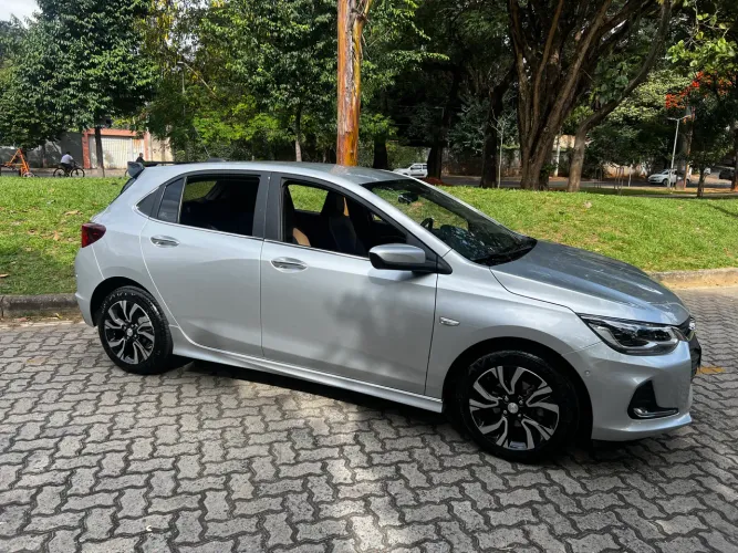 Chevrolet Onix Hatch Premier 1.0 12V TB Flex Aut. 4P 2023