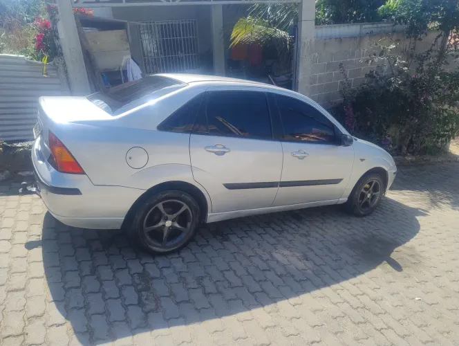 Ford Focus Sedan 1.6/1.6 Flex 8v/16v 4P Mec. 2007