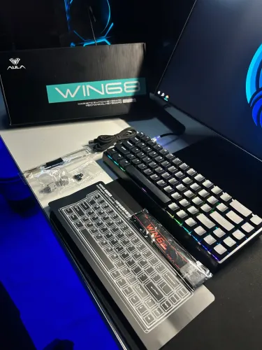 TECLADO MAGNÉTICO AULA WIN68 he