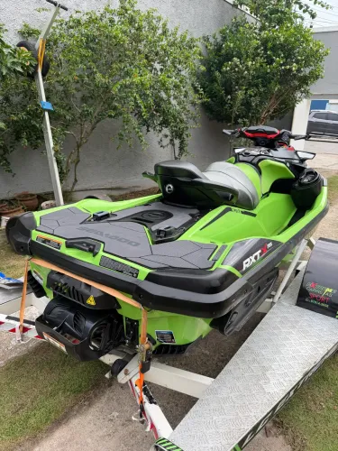 Jet ski RXT 300 só 70 horas