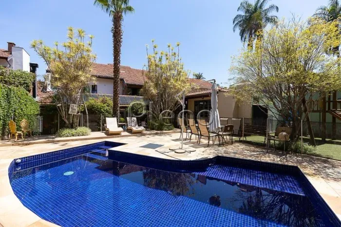 Sobrado à venda em Campinas, Jardim Santa Marcelina, com 5 quartos, com 330 m², Villa Bela