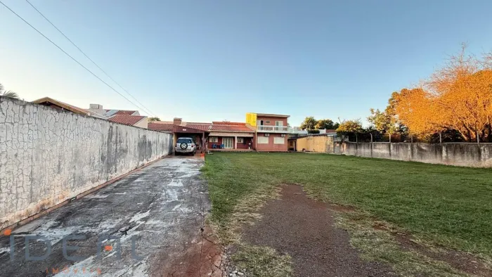 Casa a venda no bairro Jardim Santa Rosa - Maringá/PR