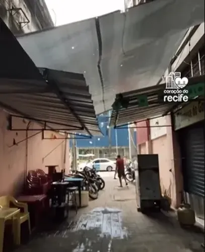 Box - Beco da Fome (Entre a rua do Hospício e Sete de Setembro)
