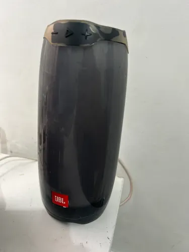 JBL PULSE 4 BOMBOOX USADO COM CARREGADOR 