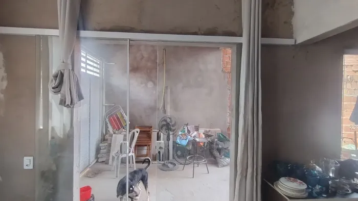 VENDO PORTA DE VIDRO, PREÇO A NEGOCIAR