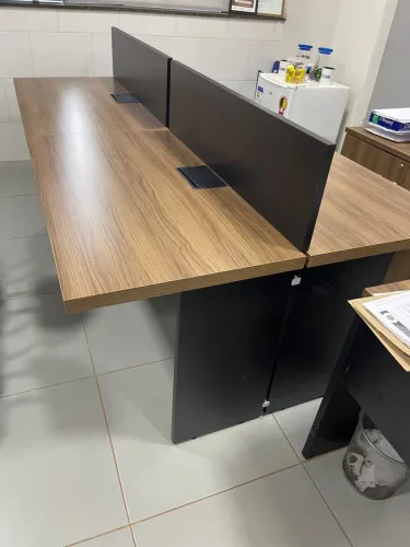 ESTAÇÃO DE TRABALHO BAIA DETRABALHO 4 lugares