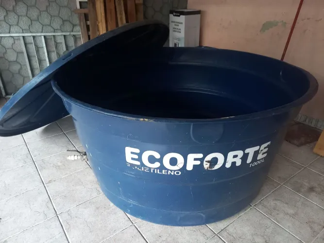 Caixa d'água 1000L polipropileno