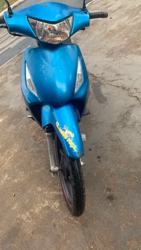 Biz 125 2008 em dias