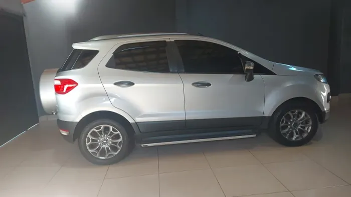 Ford Ecosport Freestyle 1.6 16V Flex 5P 2014