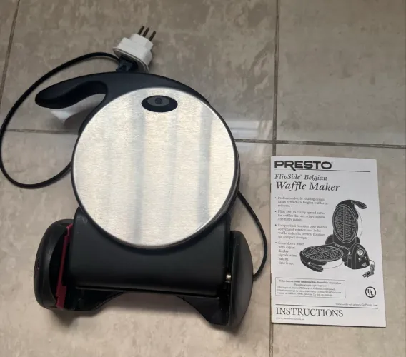 máquina de waffles belgas Presto FlipSide (modelo 03510)