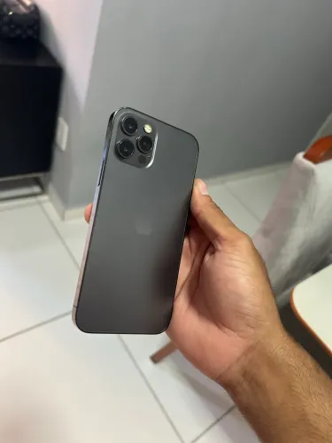 iPhone 12 Pro 256GB mínimo detalhe na tela 