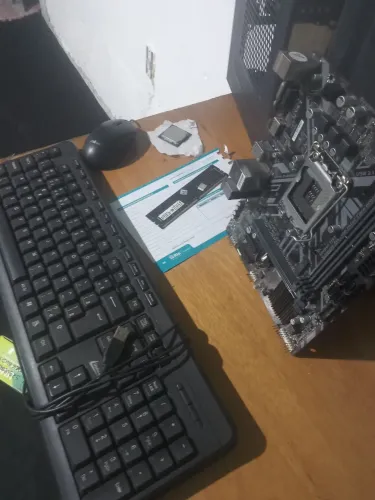 Gabinete placa mãe processador memória ram ddr4 8gb