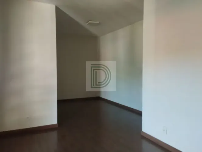 CASA EM CONDOMINIO À VENDA E LOCAÇÃO EM COTIA - SP