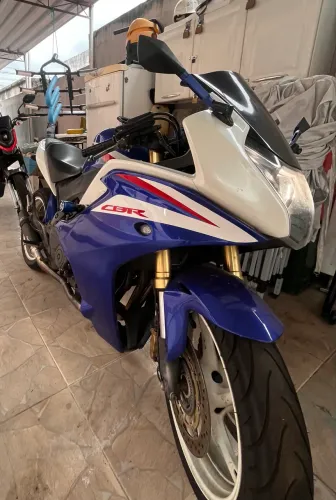 CBR 600 F