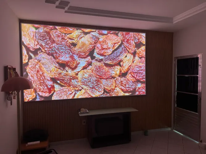 Projetor BYINTEK R90 Rock.