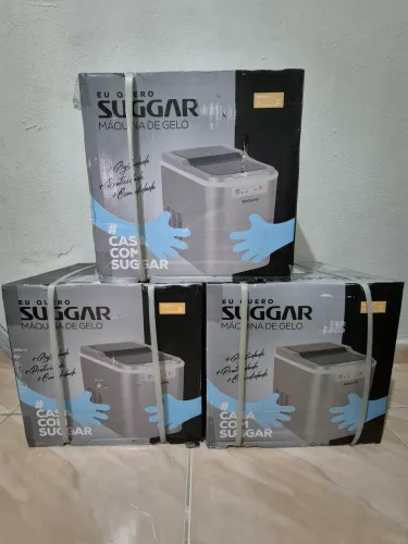 Máquina de gelo Suggar - Lacradas