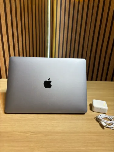 MacBook Air chip m1 2020 9 ram 256 ssd bateria 93%