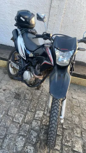 NXR Bros 150 2014 , freios a disco nas duas rodas 