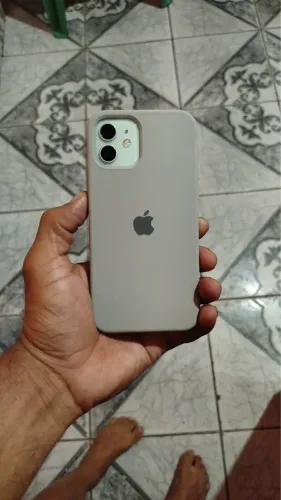 iPhone 12 em perfeito estado