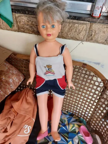 Boneca Amiguinha estrela ** detalhe na perna 