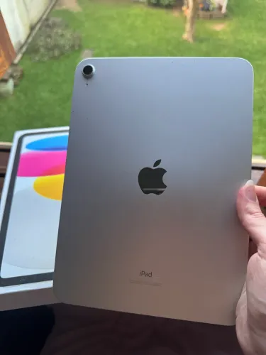 iPad 10th gen 64gb silver