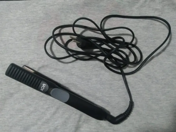 Vendo prancha de cabelo