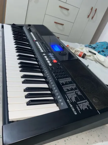 Teclado yamaha