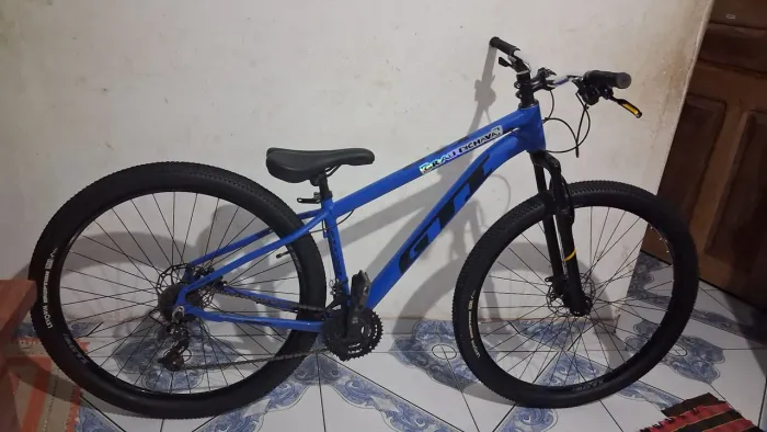 BIKE ARO 29 SEMINOVA (COM MELHORIAS)