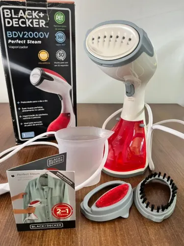 BLACK+DECKER Vaporizador de Roupas Portátil BDV2000V Vermelho 110V