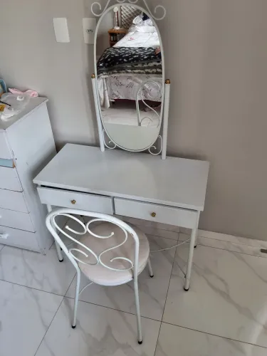 Penteadeira vintage com cadeira