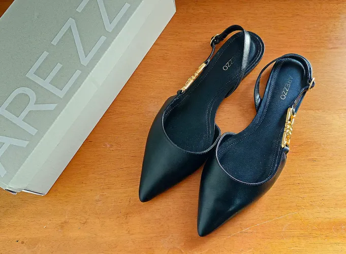 Sapatilha Slingback Arezzo em couro preta 36