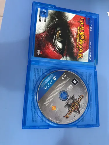 God of War III Remasterizado PS4 / PS5 (Retrocompatível) - Mídia Física - Semi Novo