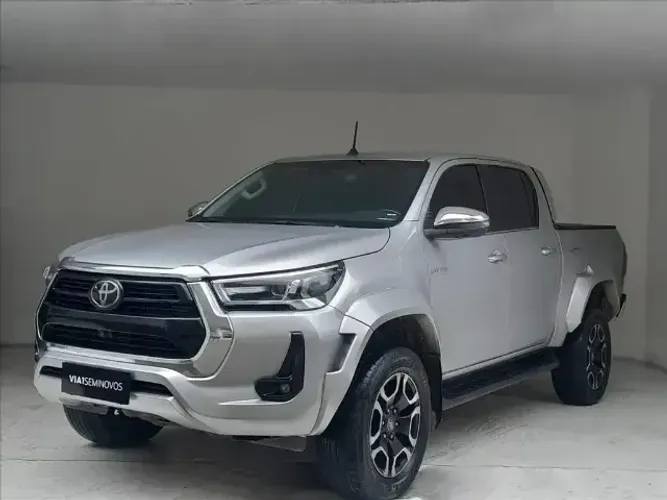 Toyota Hilux CD SRX Plus 4X4 2.8 TDI Die. Aut. 2025