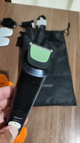 Aparador de pelos Philips Multigroom 9 em 1 