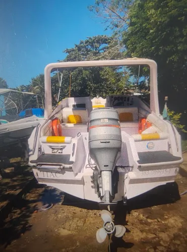 Vendo lancha coral 20 toda original 