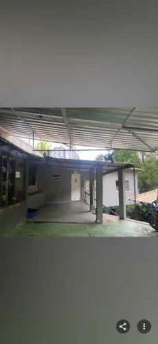 Telhas de zinco e estrutura