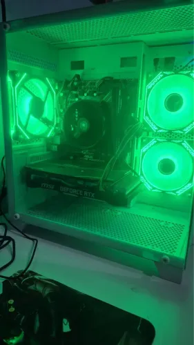 Vendo PC gamer pouco meses de uso