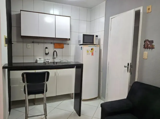 Flat - locação ou venda - Pitangueiras.