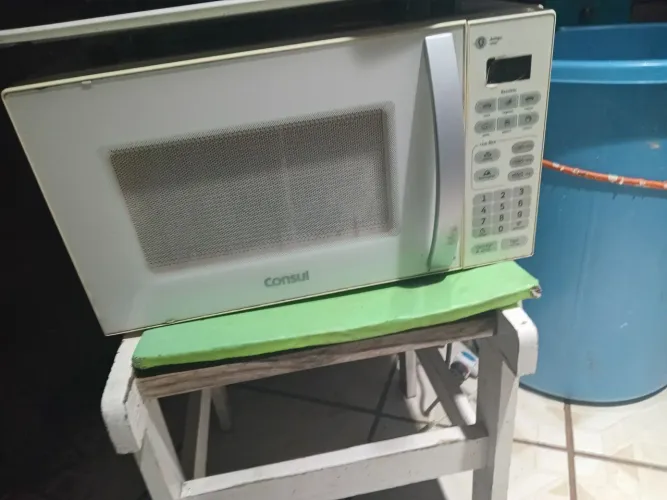 Forno micro-ondas phico