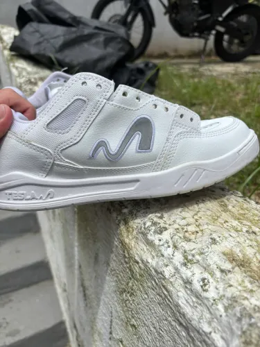 Tênis tesla nine all white