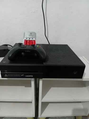 Xbox one fat vendo ou troco