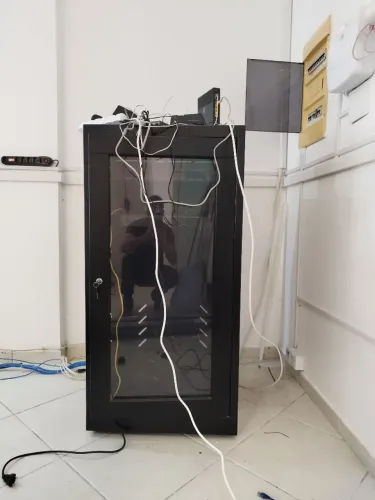 Rack 24U de piso