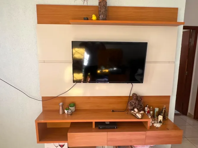 Painel para TV de até 70 polegadas