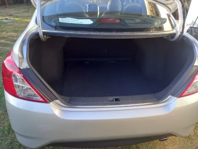 Nissan Versa Unique 1.6 16V Flexstart 4P Aut. 2017