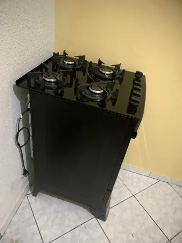 Vende fogão de quatro bocas