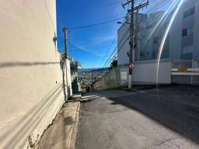 Apartamento Mobiliado de 1 quarto para Alugar em São José.