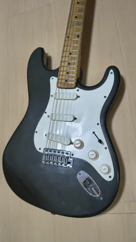 Guitarra Giannini Stratosonic 