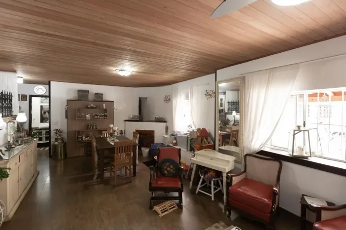 Casa à Venda - Bela Vista, 4 Quartos, 260 m2