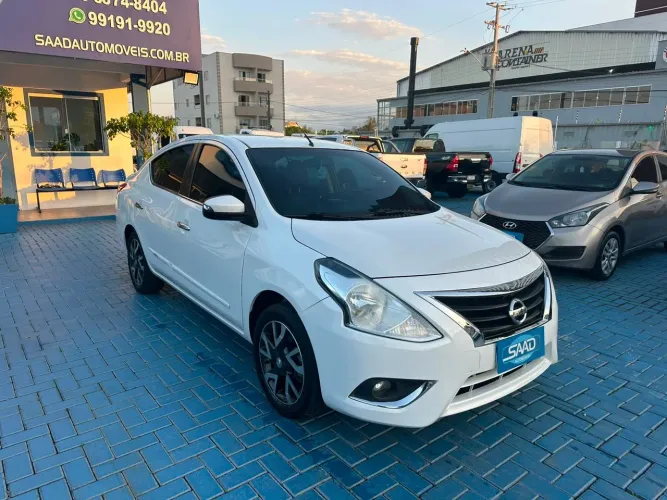 Nissan Versa Unique 1.6 16V Flexstart 4P Aut. 2017